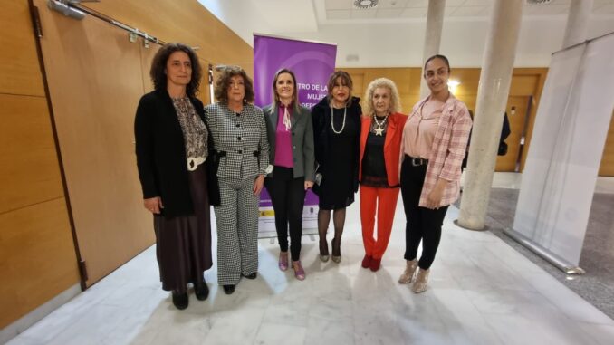 Irla-subraya-que-las-mujeres-no-quieren-mas-que-los-hombres-quieren-lo-mismo-y-no-buscamos-la-confrontacion