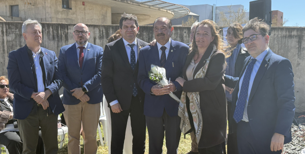 Valverde-anuncia-en-el-homenaje-a-los-medicos-fallecidos-por-COVID-19-que-la-Diputacion-financiara-un-monumento-a-la-profesion-medica-respondiendo-a-la-peticion-del-Colegio-Oficial-1