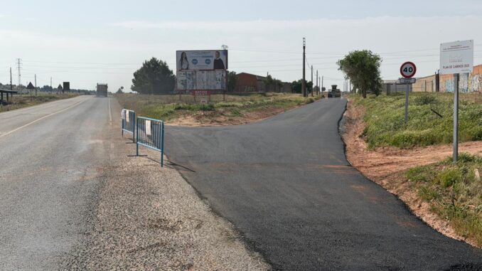 El-Ayuntamiento-de-Alcazar-de-San-Juan-aborda-la-mejora-del-Camino-de-Tomelloso-con-una-inversion-cercana-a-los-55.000-euros