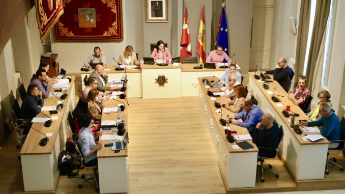 El-Pleno-de-Alcazar-de-San-Juan-impulsa-el-legado-cervantino-aprueba-la-nueva-ordenanza-de-ruidos-y-acuerda-mejorar-las-instalaciones-deportivas