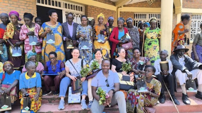 Costura-agricultura-y-dignidad-la-mision-solidaria-que-vuelve-este-verano-a-Ruanda