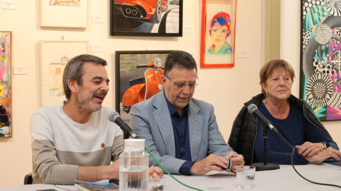 El-psicologo-clinico-Jose-Ramon-Ubieto-analiza-el-impacto-de-la-hiperconexion-en-la-salud-mental-con-su-libro-Soledades-digitales