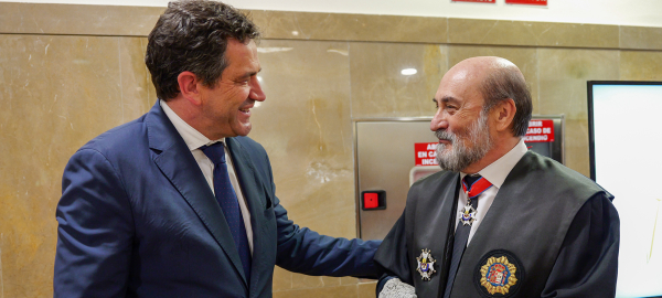 Valverde-felicita-a-Luis-Casero-en-su-toma-de-posesion-como-presidente-de-la-Audiencia-Provincial-y-le-desea-una-etapa-de-exito-al-servicio-de-la-Justicia