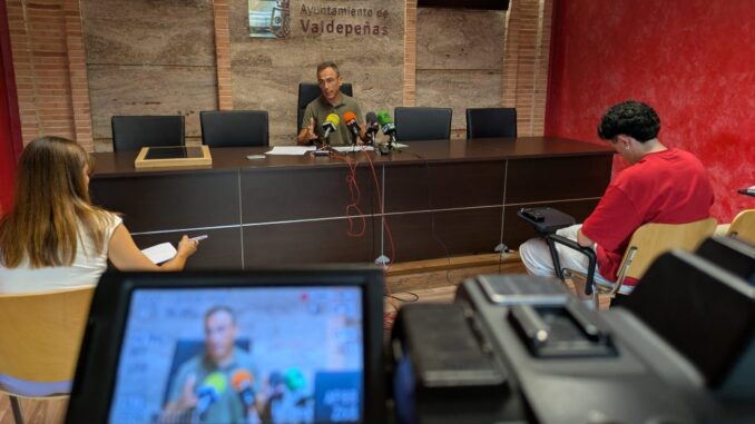 La-Feria-de-Agosto-de-Valdepenas-mantiene-su-compromiso-con-la-inclusion-adaptando-el-recinto-ferial-para-personas-con-sensibilidad-al-ruido