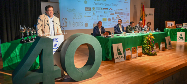 Valverde-se-suma-a-la-reivindicacion-de-prorrogar-la-Directiva-Marco-del-Agua-y-reclama-en-Tomelloso-soluciones-que-garanticen-el-futuro-del-sector-en-el-40-Dia-del-Viticultor