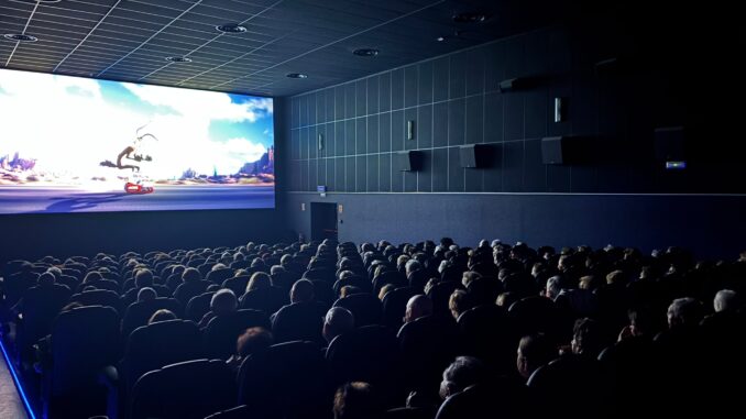 Cerca-de-200-personas-participan-en-la-primera-actividad-de-la-Semana-de-los-Mayores-en-los-Multicines-Cinemancha