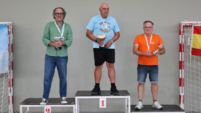 El-aeromodelismo-de-precision-reune-en-Alcazar-de-San-Juan-a-15-pilotos-con-motivo-del-Campeonato-Regional-y-Open-Nacional-de-Vuelo-Indoor