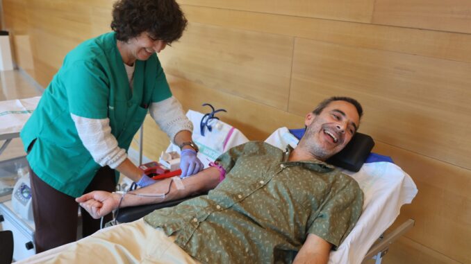 El-Auditorio-Municipal-Emilio-Gavira-ha-acogido-una-maraton-de-donacion-de-sangre-y-plasma-para-garantizar-el-abastecimiento-hospitalario-en-periodo-navideno